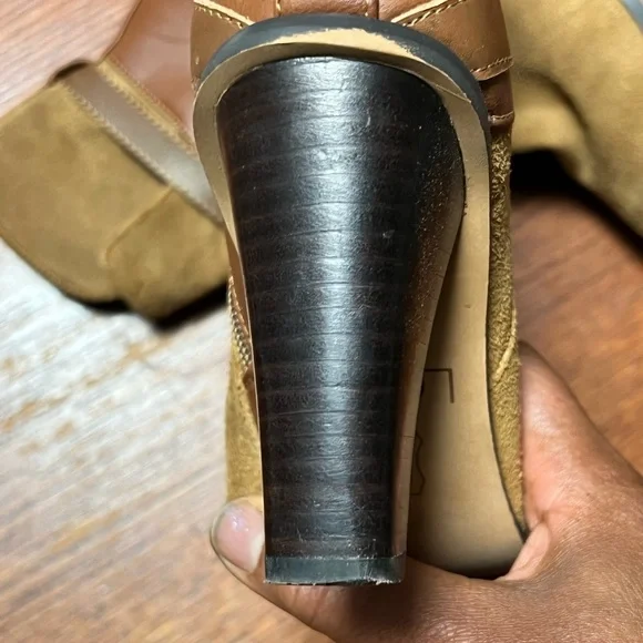 Ann Taylor Loft brown suede leather boots shoes size 6M - Picture 5 of 11